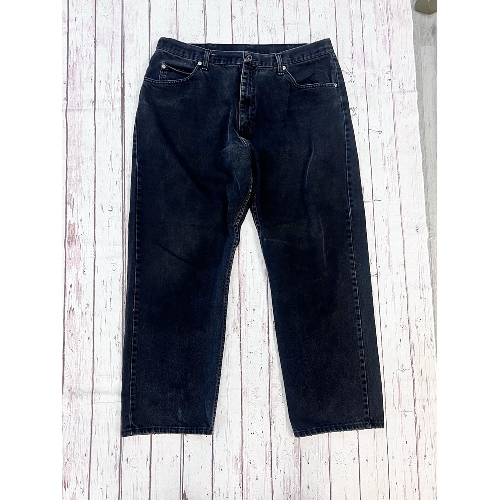 Men's Wrangler Black Jeans Size 38 X 30 (29) Relaxed Straight Leg